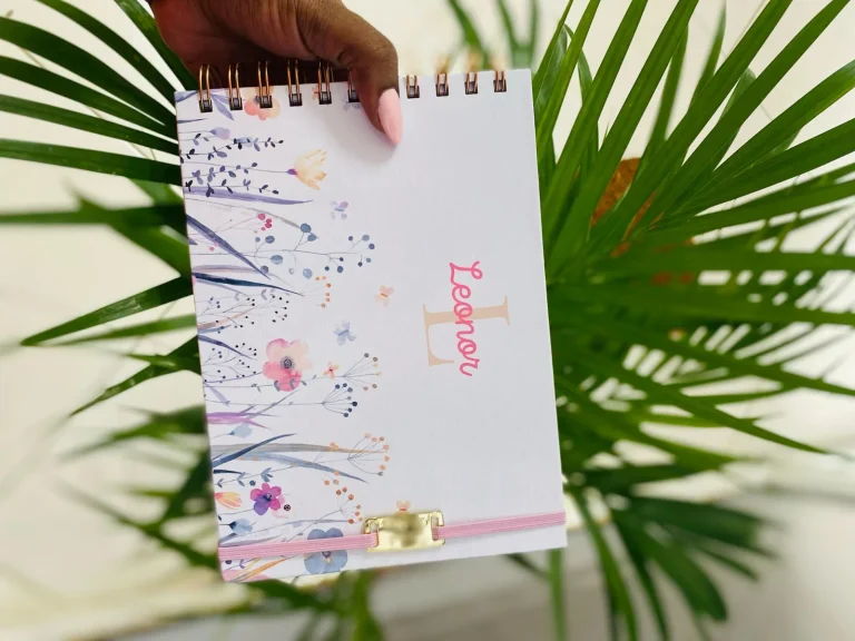 Livro do Bebé personalizado com flores